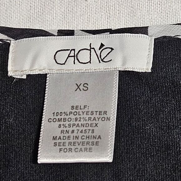 Cache Black White Geometric Print High Low Geometric Print Semi Sheer Tank Top - Picture 3 of 8